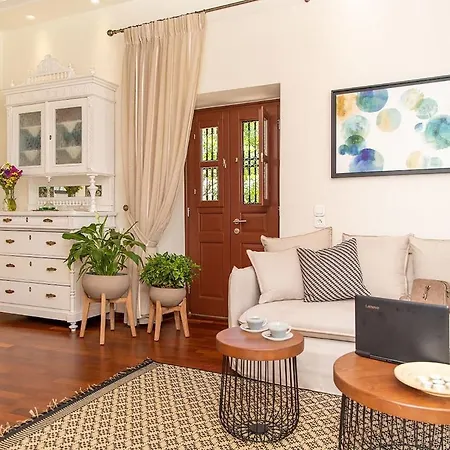 Dream House In The Venetian Castle Naxos City